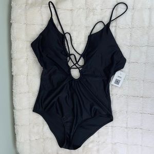 NWT Cupshe Strappy Back One Piece Swimsuit Women's Large Brand New Bathing Suit